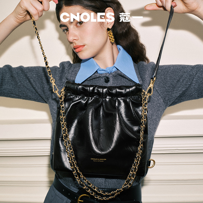 Cnoles蔻一三背流浪包腋下包B00195A
